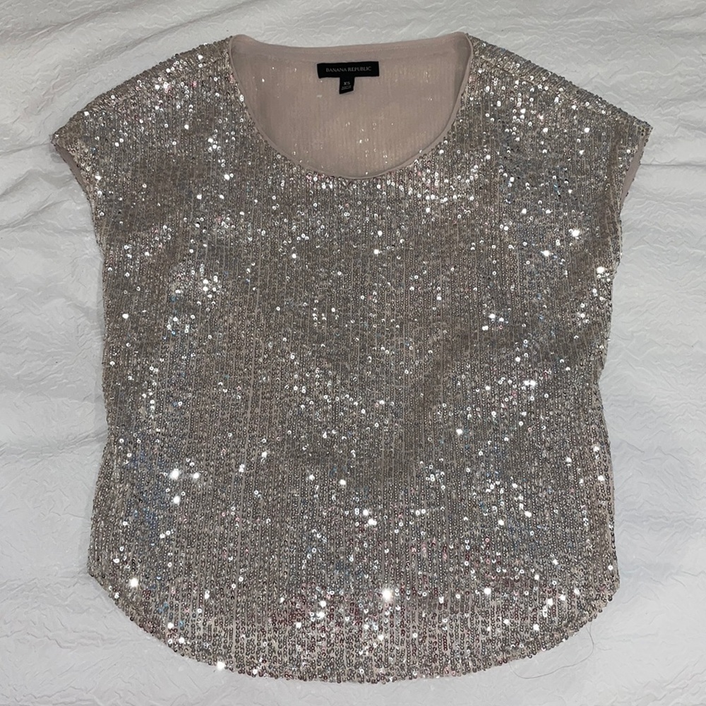 Banana Republic Gold Sequin Top✨🪩